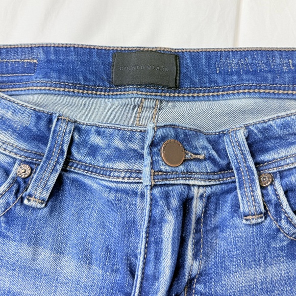 Buckle Black Women’s Light Blue Distressed Skinny Jeans Pre-Owned Size 26 - Picture 5 of 8
